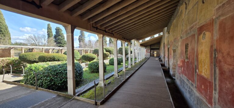 Columnata Casa de Giulia Felice